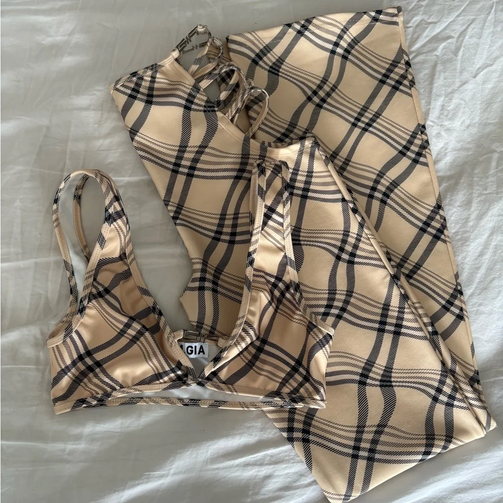 I.AM.GIA Lucid Set Tan Plaid - Picture 1 of 8